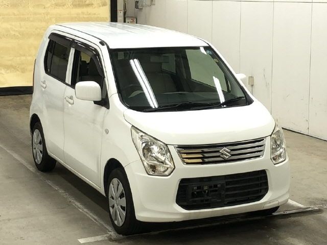 6007 Suzuki Wagon r MH34S 2014 г. (IAA Osaka)